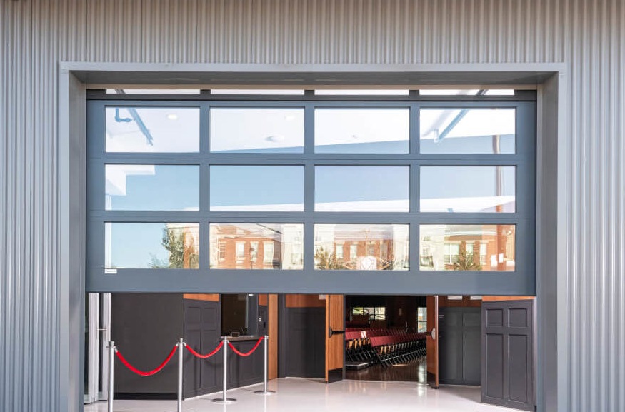 Uși Secționale Industriale